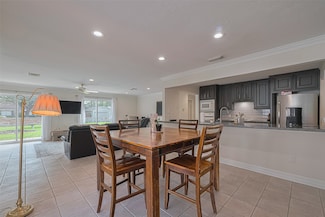 24 Champions Colony E, Houston, TX 77069