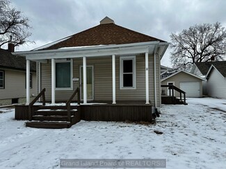 808 W 14th St, Grand Island, NE 68801