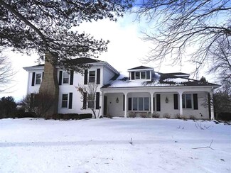 1397 Hillside Rd, Cambridge, WI 53523