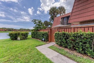 742 Buttonwood Ln, Boynton Beach, FL 33436