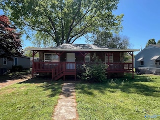 1915 9th St SE, Decatur, AL 35601