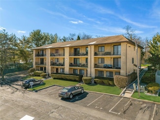 5 Omni Parc Dr Unit A5, Nanuet, NY 10954