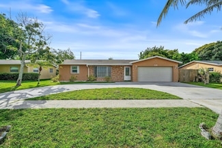 318 Gale Place, West Palm Beach, FL 33409