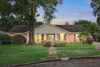 5906 Burning Tree Dr, Houston, TX 77036