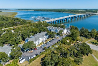 1231 Ladys Island Dr Unit 215, Port Royal, SC 29935