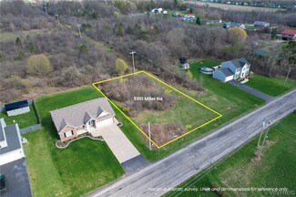 5951 Miller Rd, Niagara Falls, NY 14304