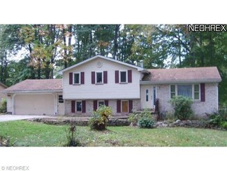 229 Kerrywood Dr, New Middletown, OH 44442