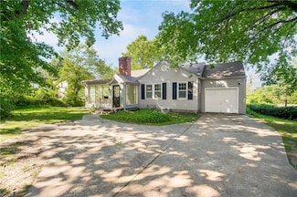 6347 Sni A Bar Rd, Kansas City, MO 64129