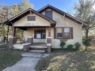 822 E Commerce St, Mexia, TX 76667