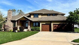 7823 Houston St, Lenexa, KS 66227