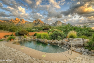10760 N Della Vita Place, Tucson, AZ 85737