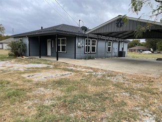 802 E Commerce, Honey Grove, TX 75446