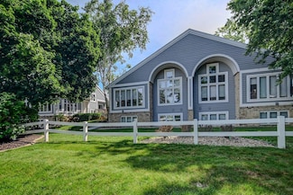 5322 Lighthouse Bay Dr, Madison, WI 53704