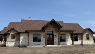 811 Palomino Springs, Bandera, TX 78003