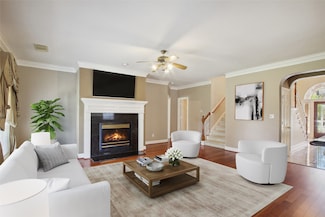 3423 Scenic Elm St, Houston, TX 77059