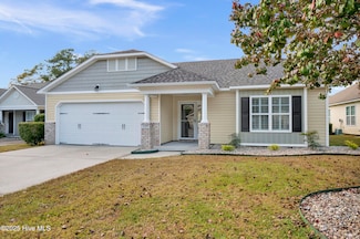 1325 Clancy Dr NE, Leland, NC 28451