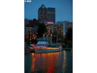 305 S Montgomery St Unit F409, Portland, OR 97201