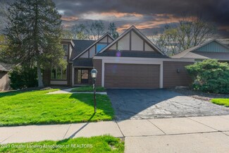 4474 Comanche Dr Unit 3, Okemos, MI 48864
