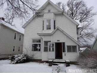 899 Clark St, Saint Paul, MN 55130