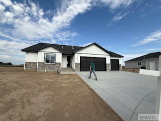 5954 Macrae Dr, Idaho Falls, ID 83402