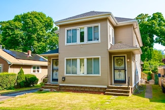 32-34 Lafayette Place, Salem, MA 01970