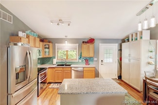 26553 Mesa Dr, Rocky Mount, MO 65072