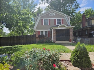 561 S Mcclellan St, Decatur, IL 62522