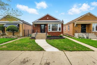 8930 S Ridgeland Ave, Chicago, IL 60617