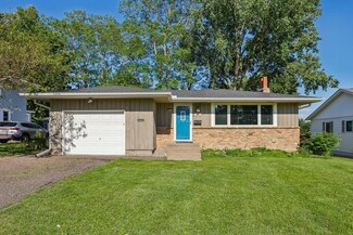1304 Independence Ave N, Golden Valley, MN 55427