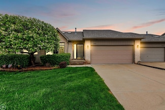 46261 Imperial Ln Unit 75, Macomb, MI 48044