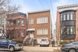 86 Ferry St, Jersey City, NJ 07307