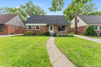 16355 Windermere Cir, Southgate, MI 48195