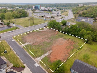 711 W 32nd St, Joplin, MO 64804
