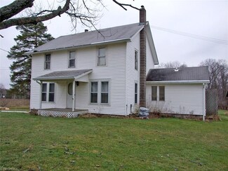 7496 Clay St, Thompson, OH 44086