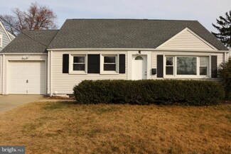 526 Randall Ave, Hamilton, NJ 08610