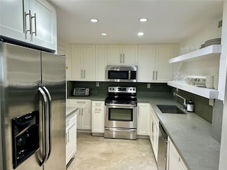 250 Galen Dr Unit 25, Key Biscayne, FL 33149