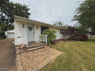 1727 41st St NW, Canton, OH 44709