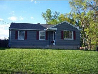 30 Shea Dr, Chicopee, MA 01020
