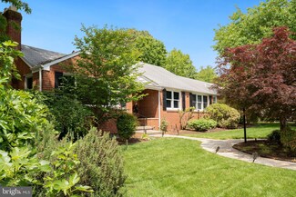907 Summit Ave, Alexandria, VA 22302