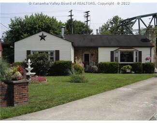 1428 Sattes Cir, Nitro, WV 25143