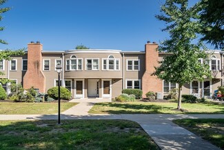 75 Page Rd Unit 19, Bedford, MA 01730