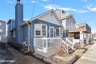 30 Ocean Ave, Highlands, NJ 07732
