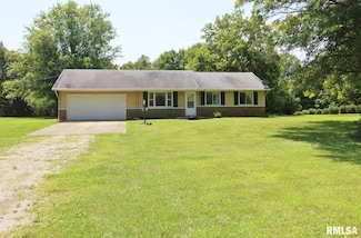 1547 Hickory Point Rd, Metamora, IL 61548