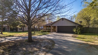 1009 Division St, Greenville, TX 75401