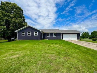 151 N 5th St, New Strawn, KS 66839