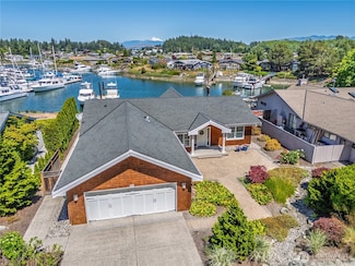 882 Shoshone Dr, La Conner, WA 98257