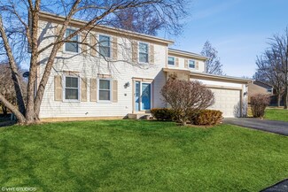 320 Country Ln, Algonquin, IL 60102