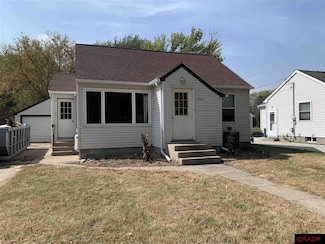 110 1st St N, Butterfield, MN 56120