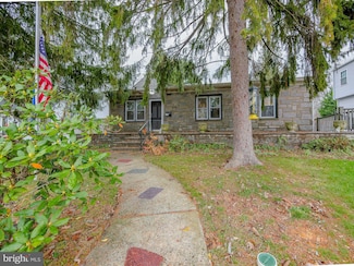 328 Hillside Ave, Brookhaven, PA 19015