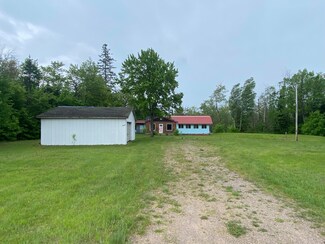 4044 1 2 Mile Rd, Sugar Island, MI 49783